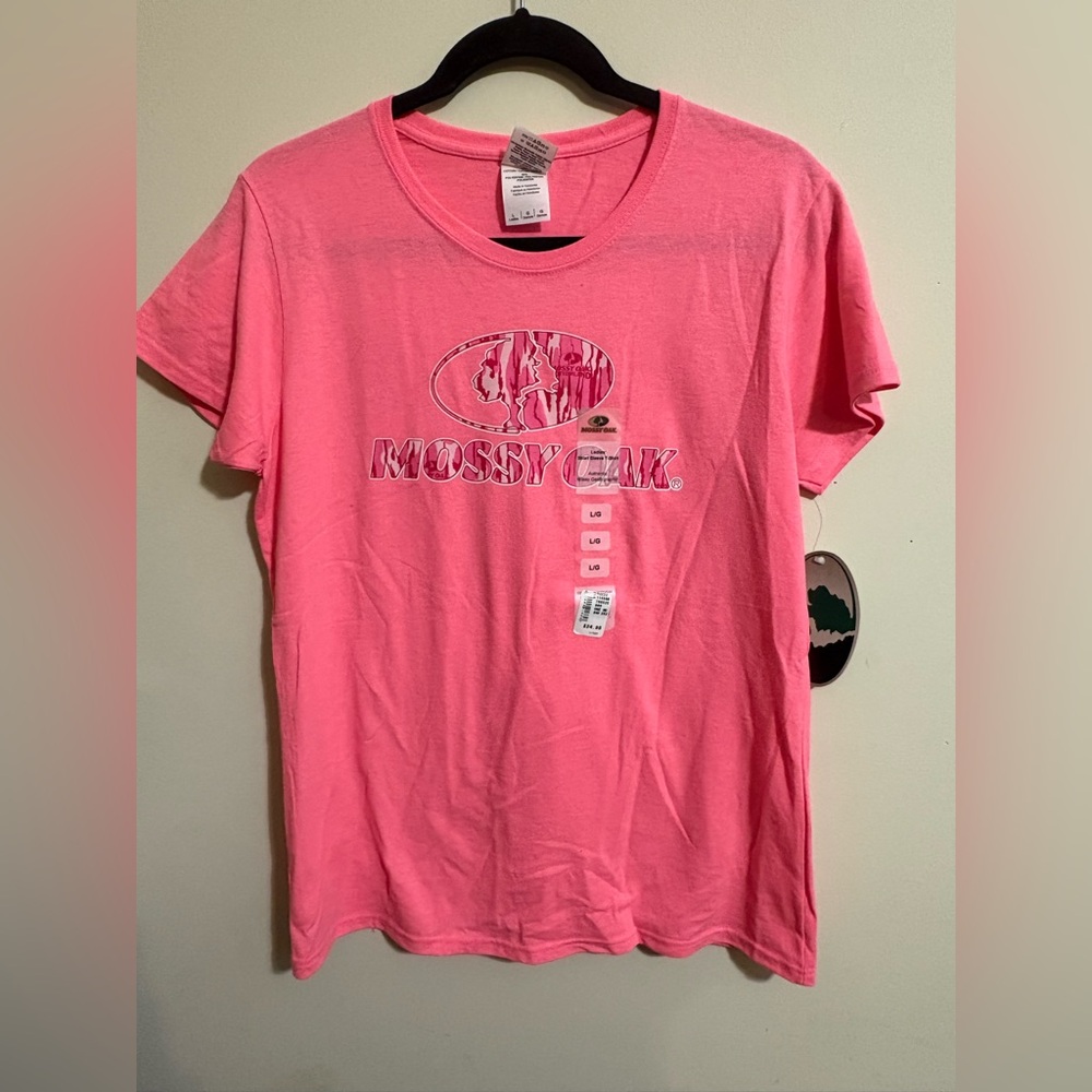 Mossy Oak‎ T-shirt Womens Large Hot Pink camouflage logo short sleeve NWT